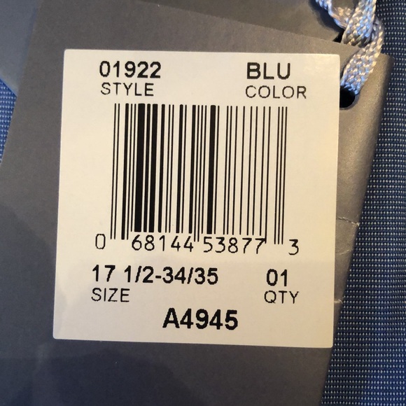 Forsyth of Canada wrinkle free white color blue button down cuff sleeves shirt - Picture 8 of 9